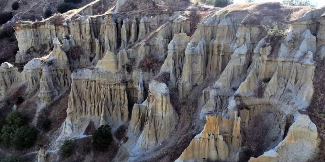 Herkes Kapadokya sanıyor gerçeği öğrenen şaşırıyor: Ege’nin ‘Kuladokyası’ hayran bırakıyor 5